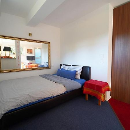 Freundliche Ferienwohnung Bad Urach Eksteriør billede