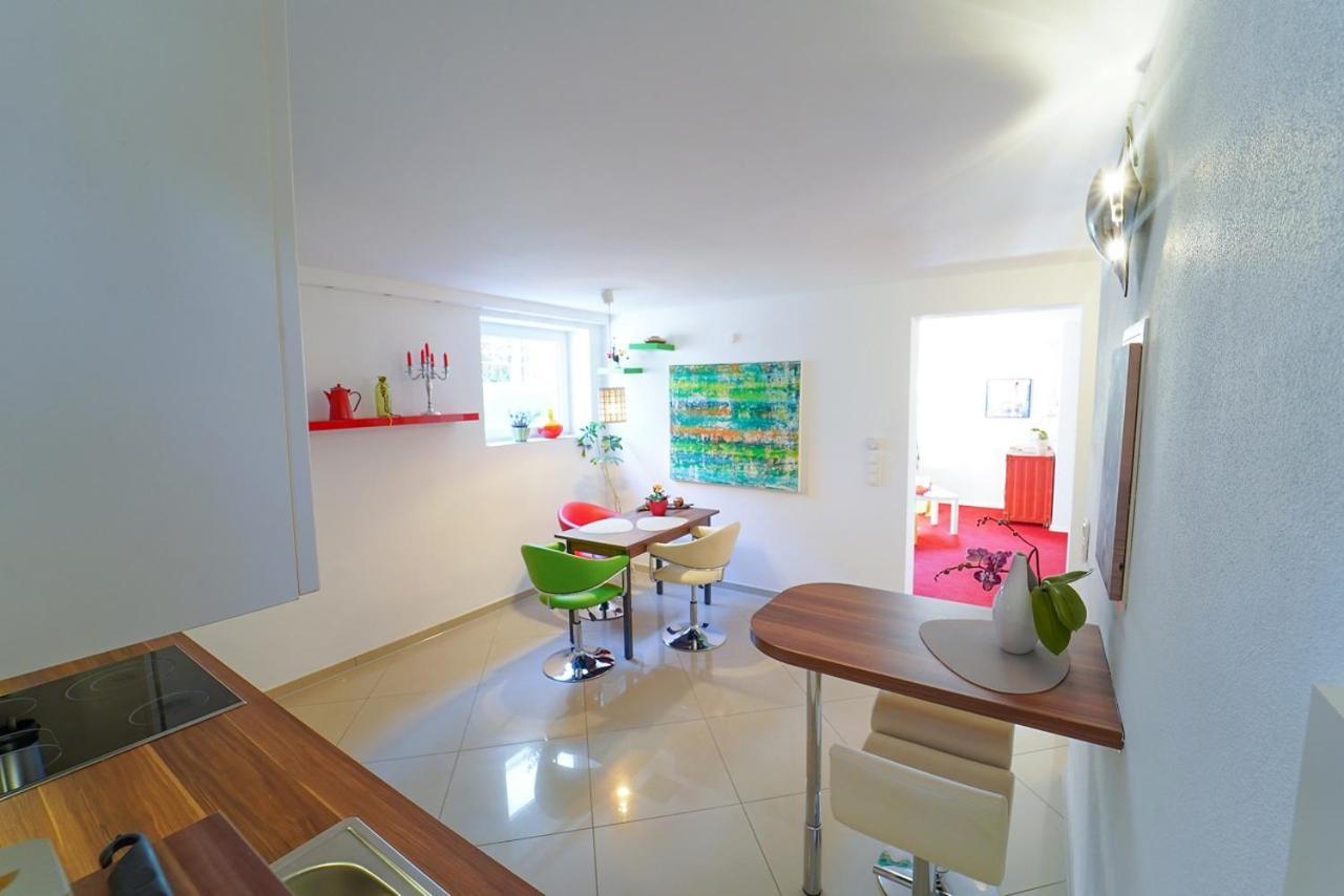 Freundliche Ferienwohnung Bad Urach Eksteriør billede